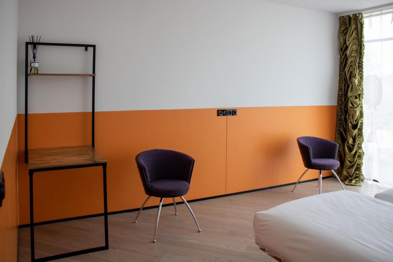 De 6 Linden Boutique Hotel 슬루이스 외부 사진